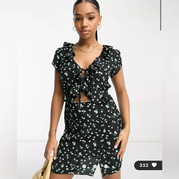 ASOS DESIGN lace trim ruffle bodice mini tea dress in black ditsy - Picture 1 of 7